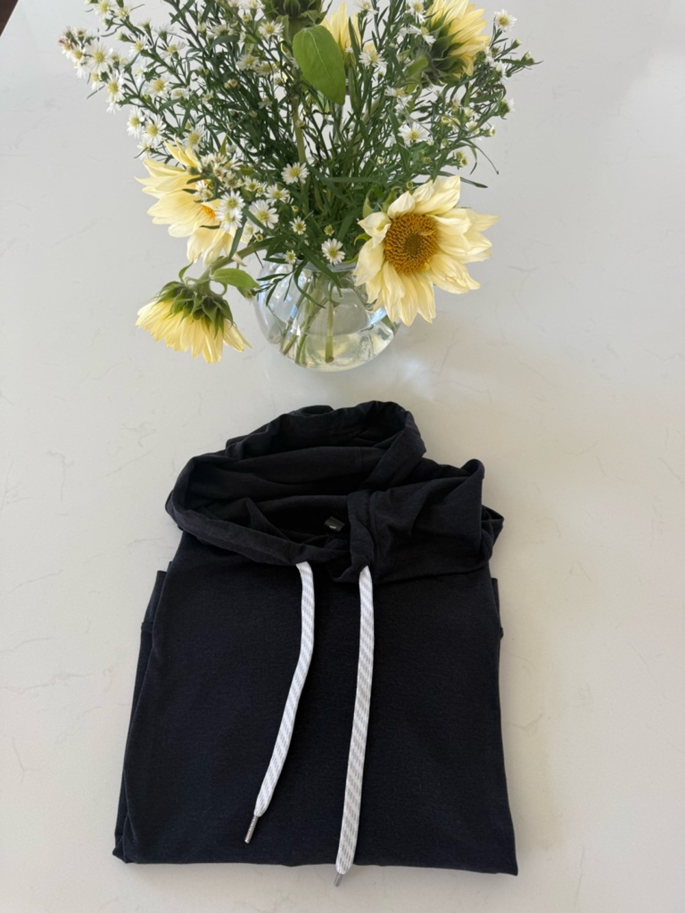 Vuori Halo Hoodie Pullover ~ Size Large - Picture 2 of 5